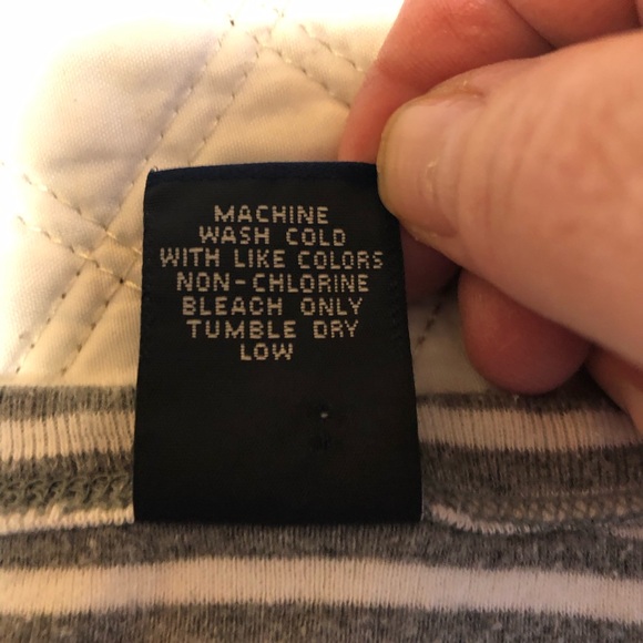 Gap Long Sleeve Tee - Picture 4 of 4